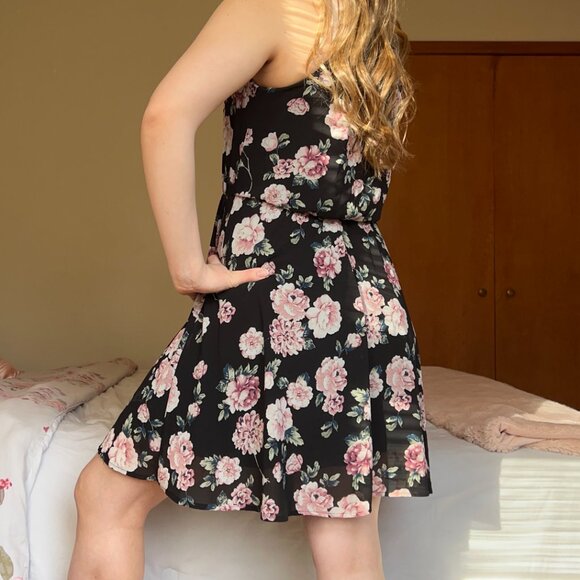 Francesca's Black and Pink Floral Blue Rain Dress - Picture 3 of 6